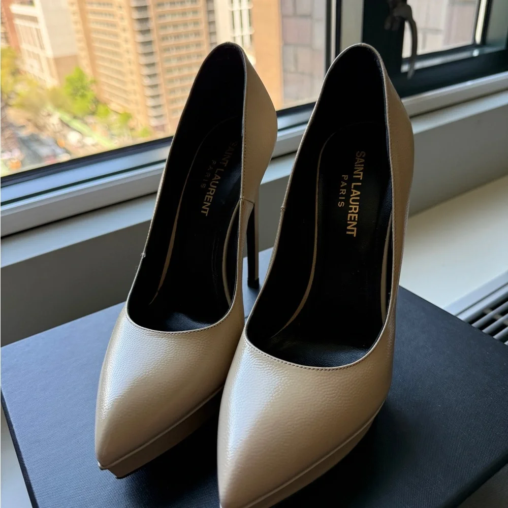 Saint Laurent nude Leather Pointed-Toe Platform Stilettos - Picture 2 of 10